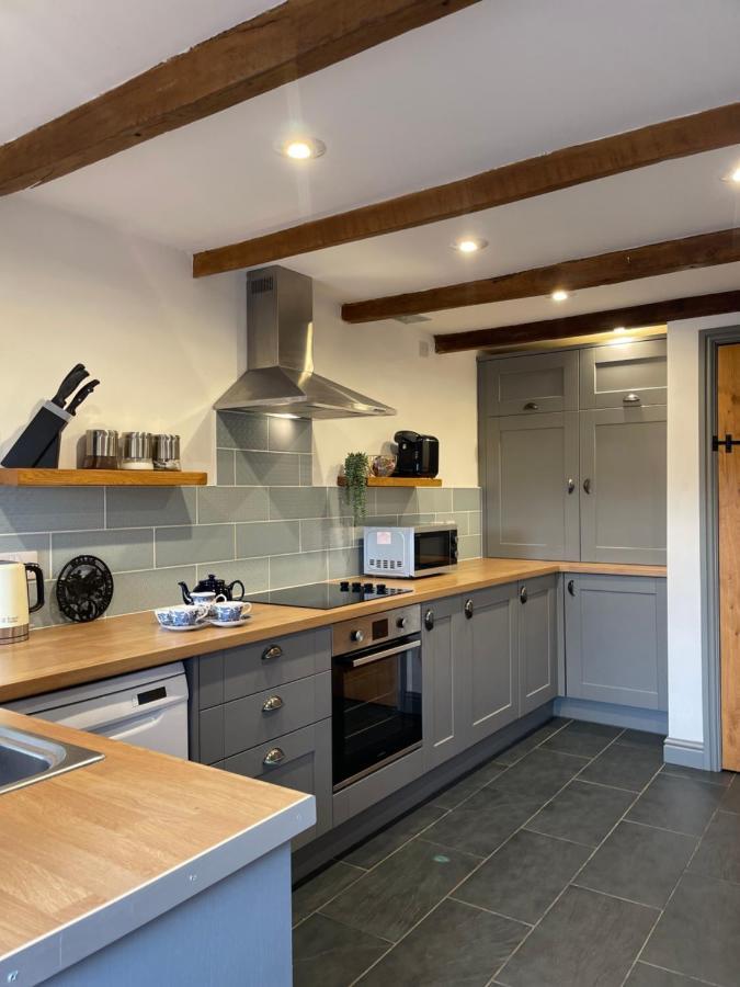 Cilhendre Holiday Cottages - The Dairy Swansea Esterno foto