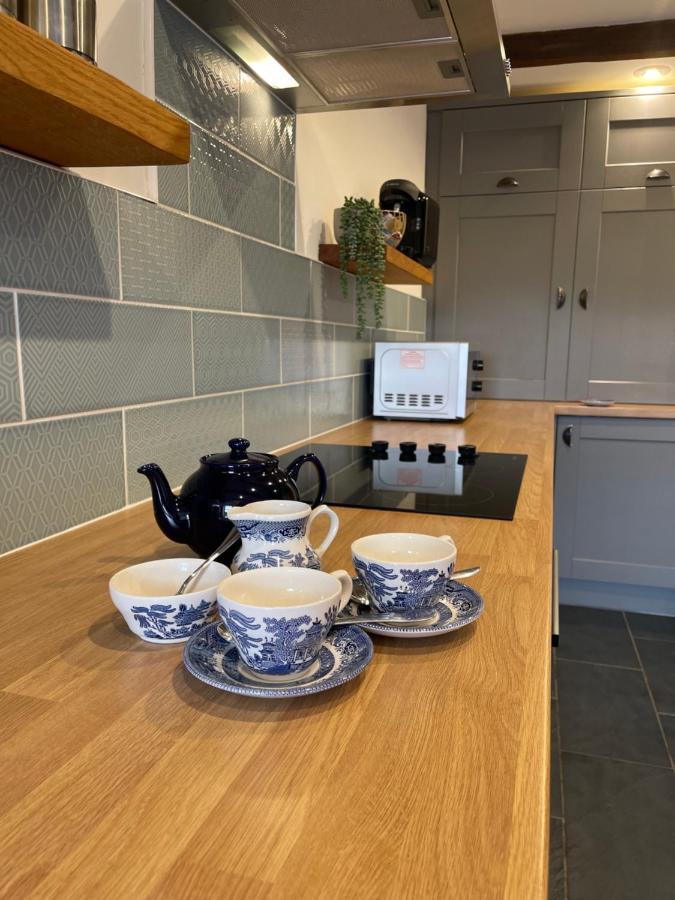 Cilhendre Holiday Cottages - The Dairy Swansea Esterno foto
