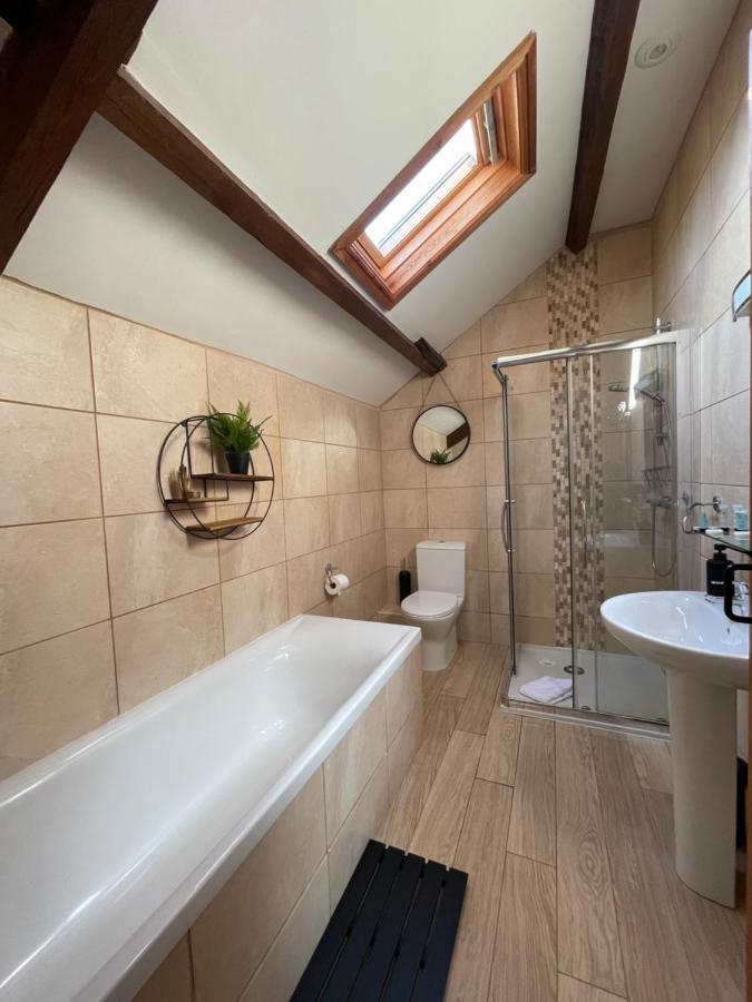 Cilhendre Holiday Cottages - The Dairy Swansea Esterno foto